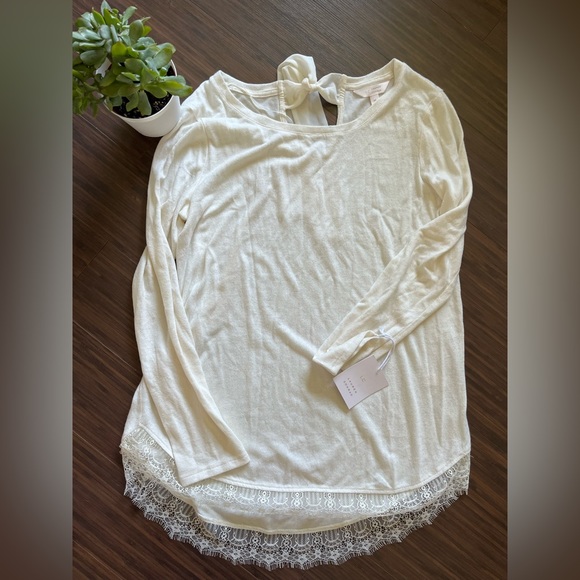 2 for $30 NWT Lauren Conrad light weight cream sweater - Picture 7 of 8